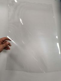 Prueba ULTRAVIOLETA anti transparente de la película plástica del animal doméstico de la niebla del material 0.2m m de la visera